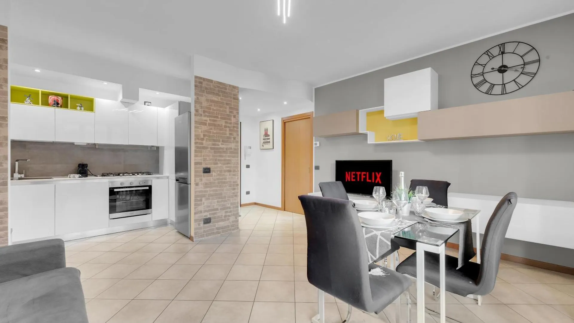 Pran27 -Crescenzago - Central - Large - Bright - Milán Apartmán